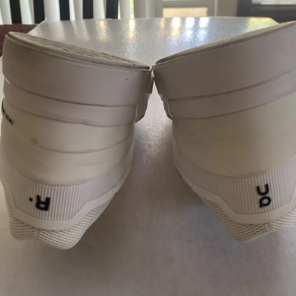 On Running “ The Roger “ Spin White Athletic Sneakers Size 12 Men’s